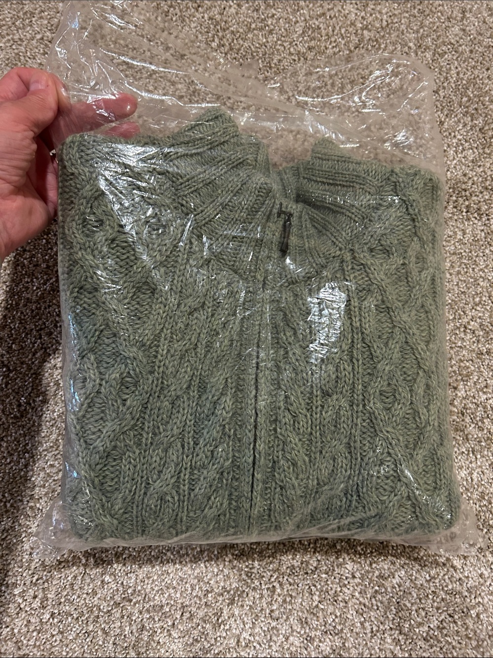 Irish Inis Crafts green wool cable knit full zip cardigan, M - Picture 10 of 11